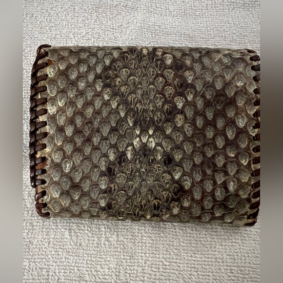 Rattlesnake and Leather Tri Fold Wallet - Picture 2 of 10